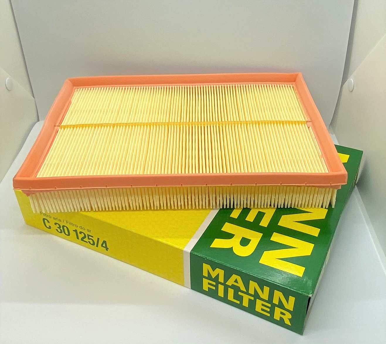 MANN-FILTER Luftfilter Motorfilter Air Filter passend für Opel C30125/4